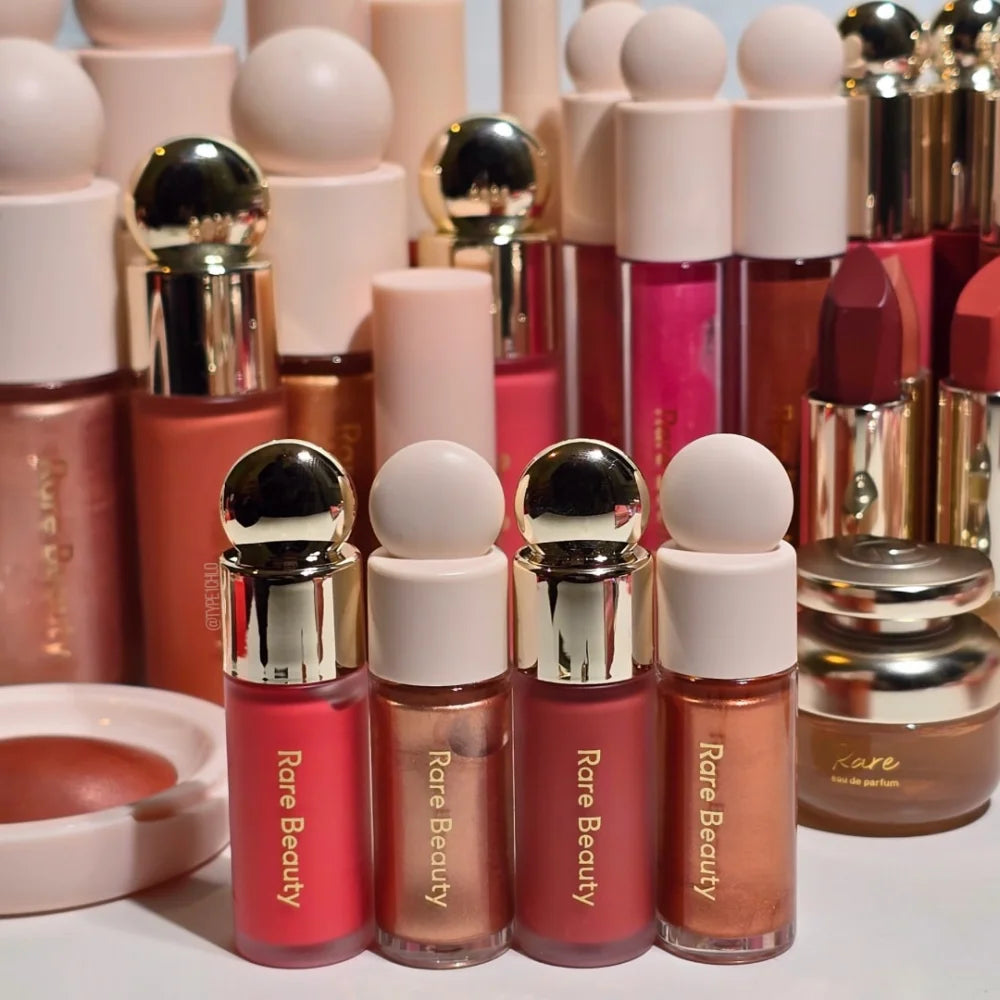 Rubor Líquido Soft Pinch de Rare Beauty, Sedoso, Ligero, Transpirable, de Larga Duración, Maquillaje Voluminizador, Hope Love Virtue Happy Wonder Worth