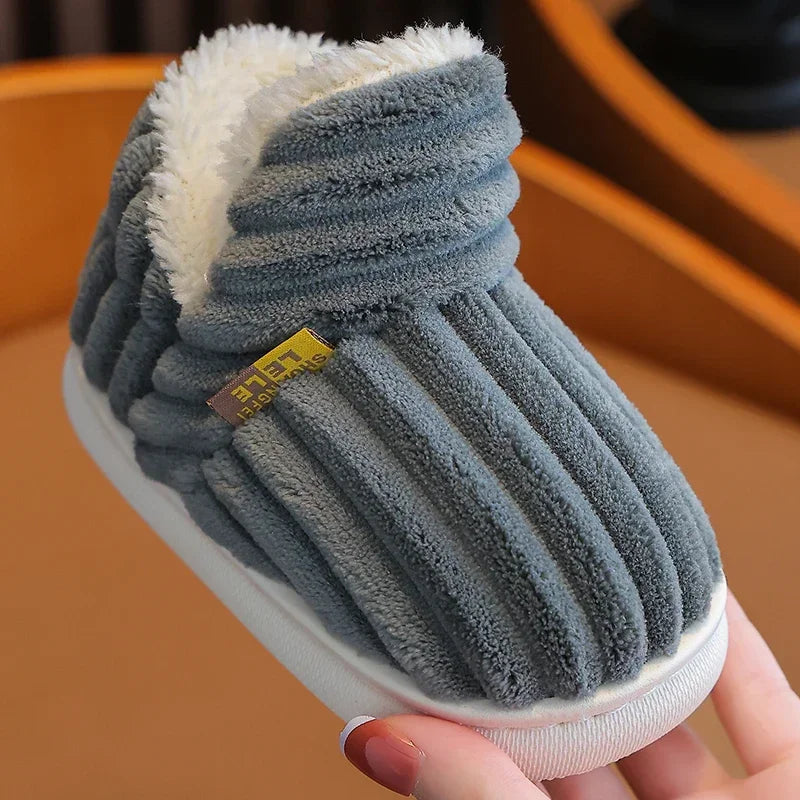 Nuevas zapatillas de felpa a rayas sencillas de invierno, suela suave antideslizante para niños y niñas, zapatos cálidos de algodón para el hogar