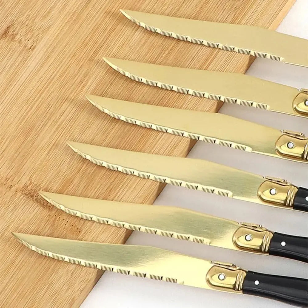 Cuchillos para Carne, Recubiertos de Titanio Dorado, Acero Inoxidable Serrado, Mango Negro, Cuchillo de Cena Estilo Occidental para Cocina, Restaurante y Vajilla