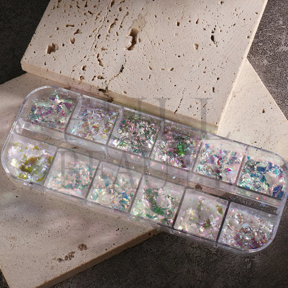 12 rejillas iridiscentes para uñas Aurora, purpurina de cristal, copos de fuego, holográficos, lentejuelas brillantes, dijes, esmalte de Gel, Flash para manicura