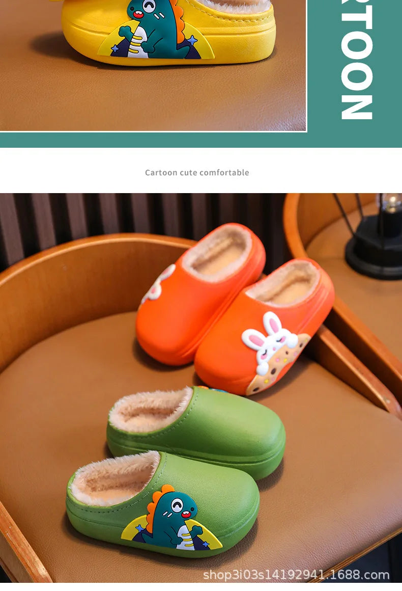 Nuevas zapatillas de algodón con dibujos animados para niños, zapatos informales cálidos e impermeables para niños y niñas, zapatos de casa de felpa antideslizantes para niños, zapatos informales