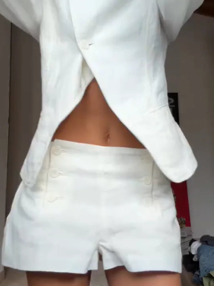 Conjunto Elegante de Dos Piezas de Lino Blanco para Mujer, Chaqueta Blazer Asimétrica de Manga Larga con Cuello Alto y Pantalones Cortos Cómodos de Cintura Alta