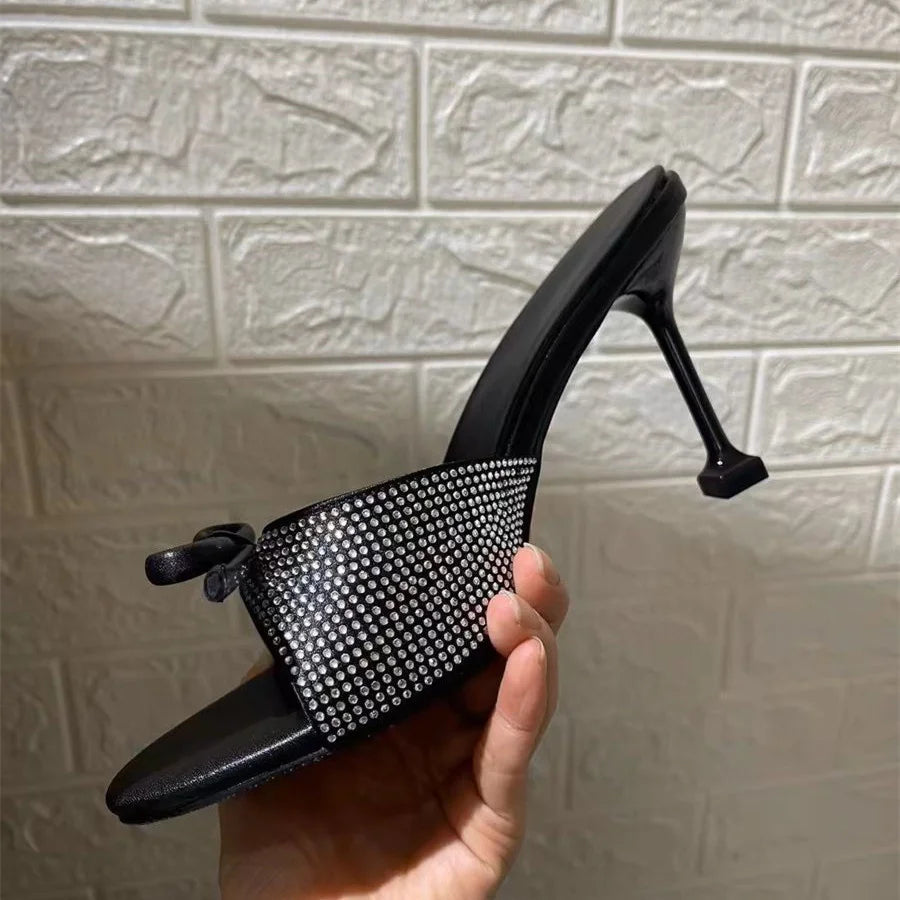 Zapatillas de cristal de diseñador para mujer, zapatos de vestir de tacón alto, zapatos de tacón para mujer, sandalias de lujo con lazo para mujer, chanclas de pasarela 2025