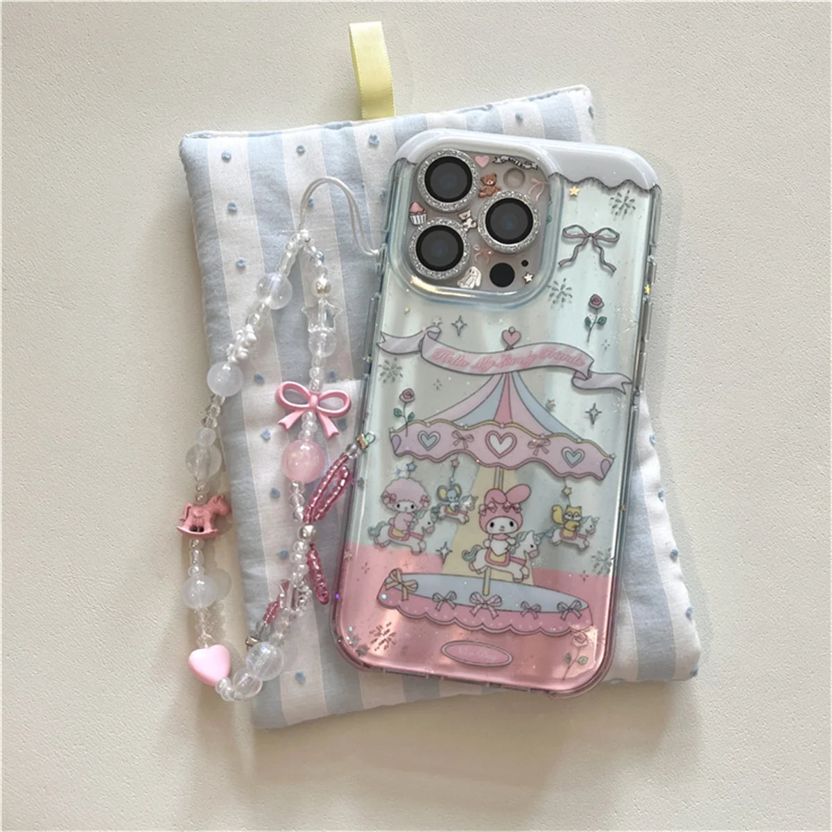 Funda de teléfono Kawaii carrusel Melody Bow para iPhone 16 Pro 15 14 Pro Max, funda con correa de cadena de mano, fundas bonitas a prueba de golpes