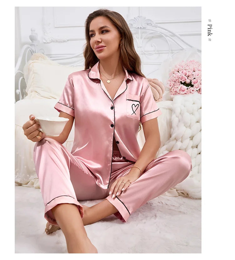 Conjunto de pijama para mujer, ropa para el hogar, camisa de manga corta de satén con pantalones, ropa de dormir, conjunto de 2 piezas, pijama bordado en forma de corazón
