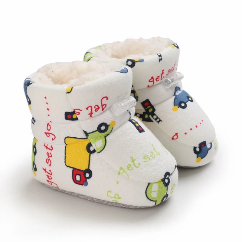 Botas de invierno para bebé, suela suave de dibujos animados, zapatos cálidos antideslizantes para niños pequeños, bonitos botines para caminar para niños y niñas