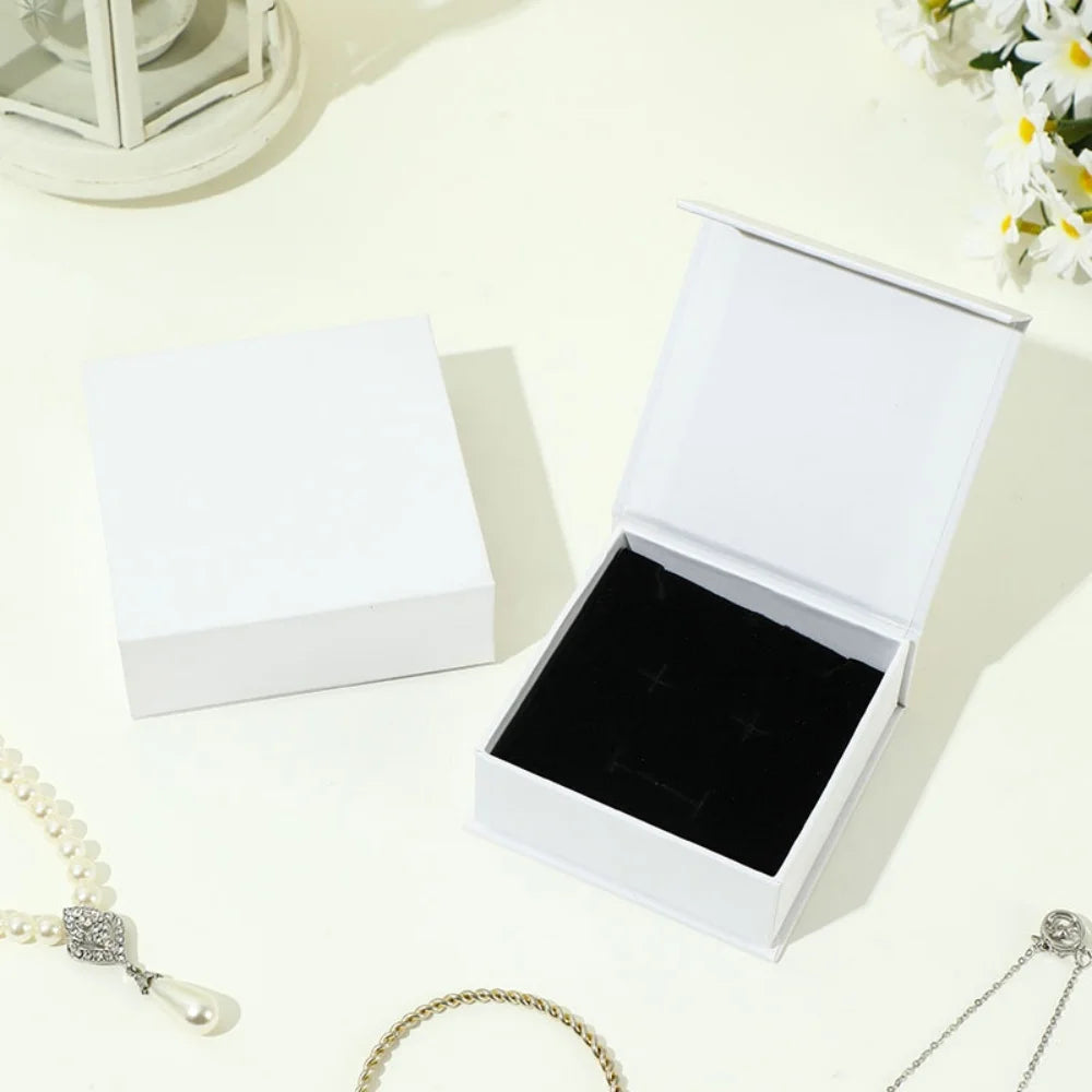 Caja de joyería tipo libro con tapa, anillo, pendientes, collar, colgante, estuche organizador, caja de embalaje de regalo de boda para el Día de San Valentín 2026