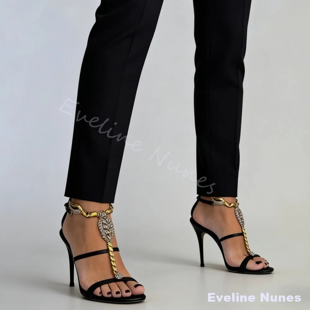 Sandalias de lujo de metal con diseño de escorpión para mujer, de punta redonda, tacón de aguja hueco, sandalias de tacón alto, nueva moda 2026, zapatos de tacón con correa de una tira.
