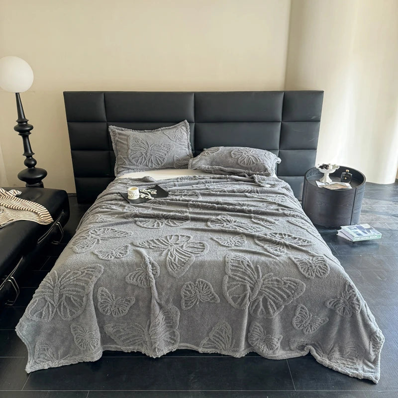 Lujosa manta jacquard de mariposa de gasa, chal suave y acogedor de franela, perfecto para sofá o cama