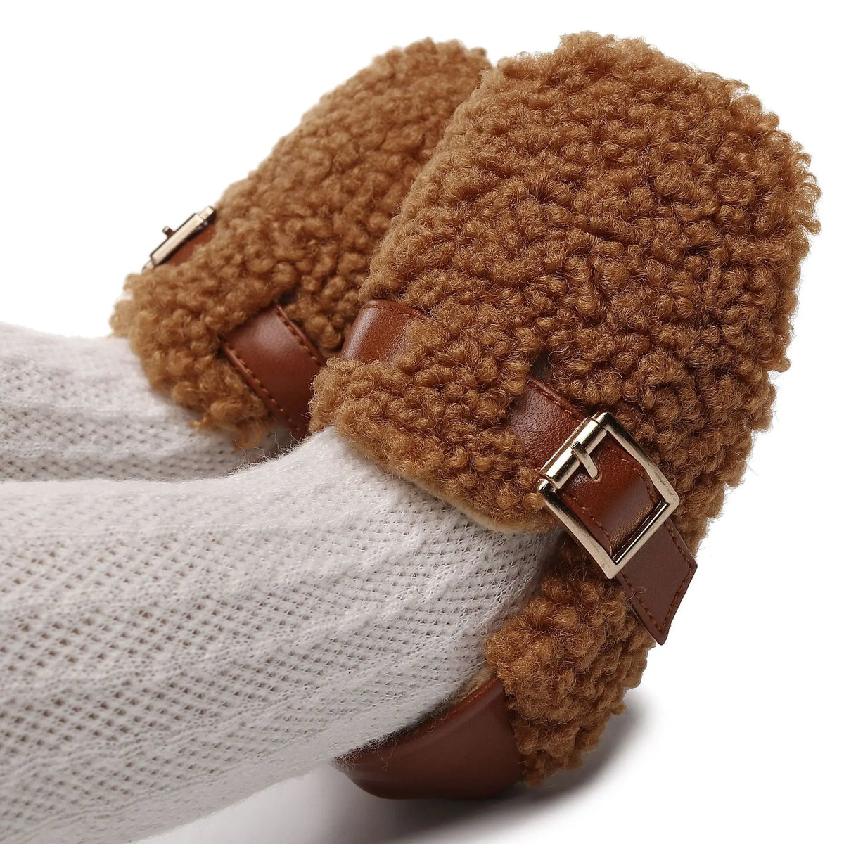 Zapatos para bebé recién nacido, calzado suave y cómodo para caminar, antideslizante para interiores, felpa cálida y gruesa para primeros pasos