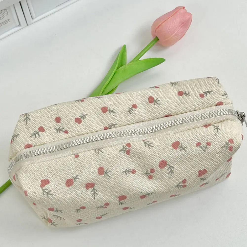 Pequeña bolsa Floral fresca para bolígrafos, estuche de lápices de gran capacidad, bolsa de almacenamiento de papelería multifuncional, organizador escolar para estudiantes, suministros