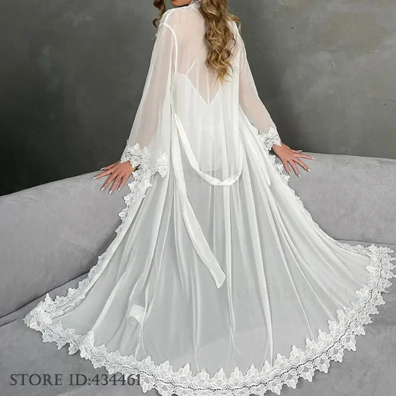 Conjunto de camisón y bata de encaje Sexy para mujer, camisón blanco de seda helada con tirantes, lencería, novedad de verano, ropa de dormir para el hogar