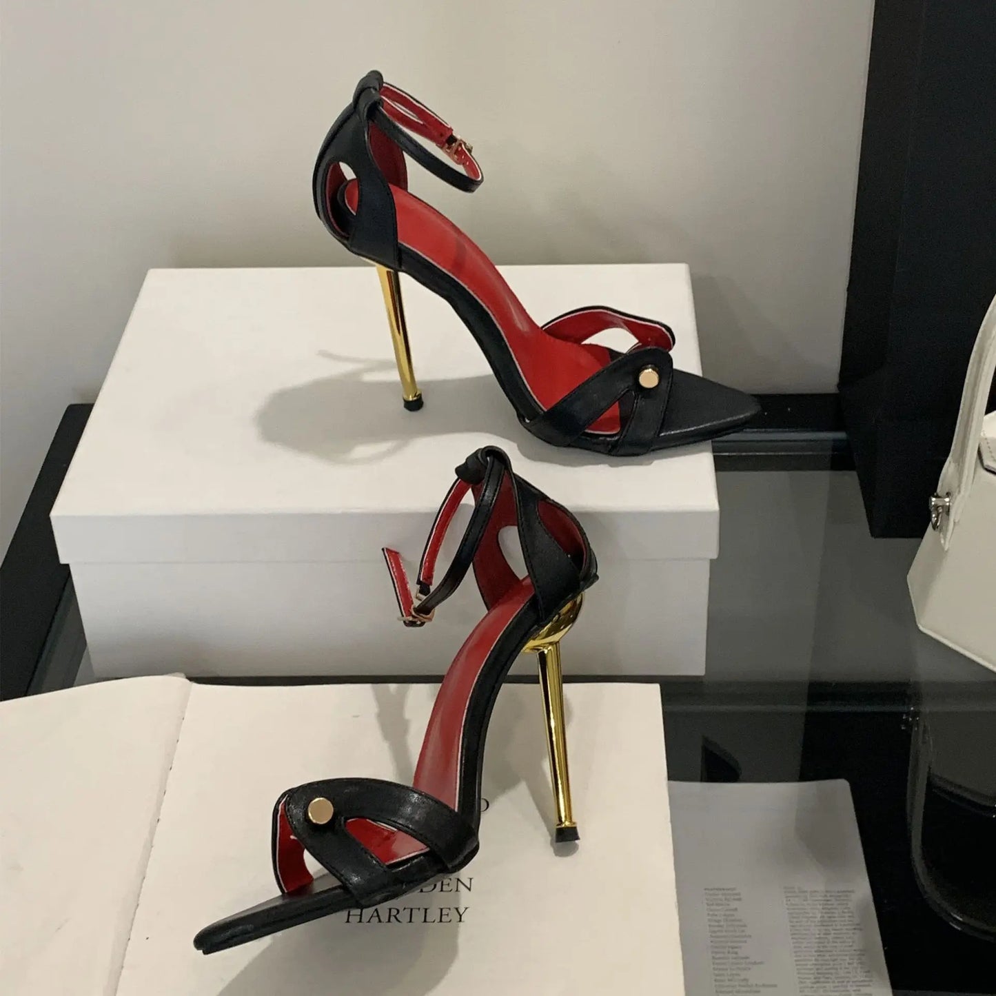 Sandalias de Tacón de Aguja con Correa de Tobillo y Estampado de Leopardo para Mujer, Zapatos de Vestir para Fiesta, Tacones de Aguja con Banda Metálica Estrecha y Punta en Pico