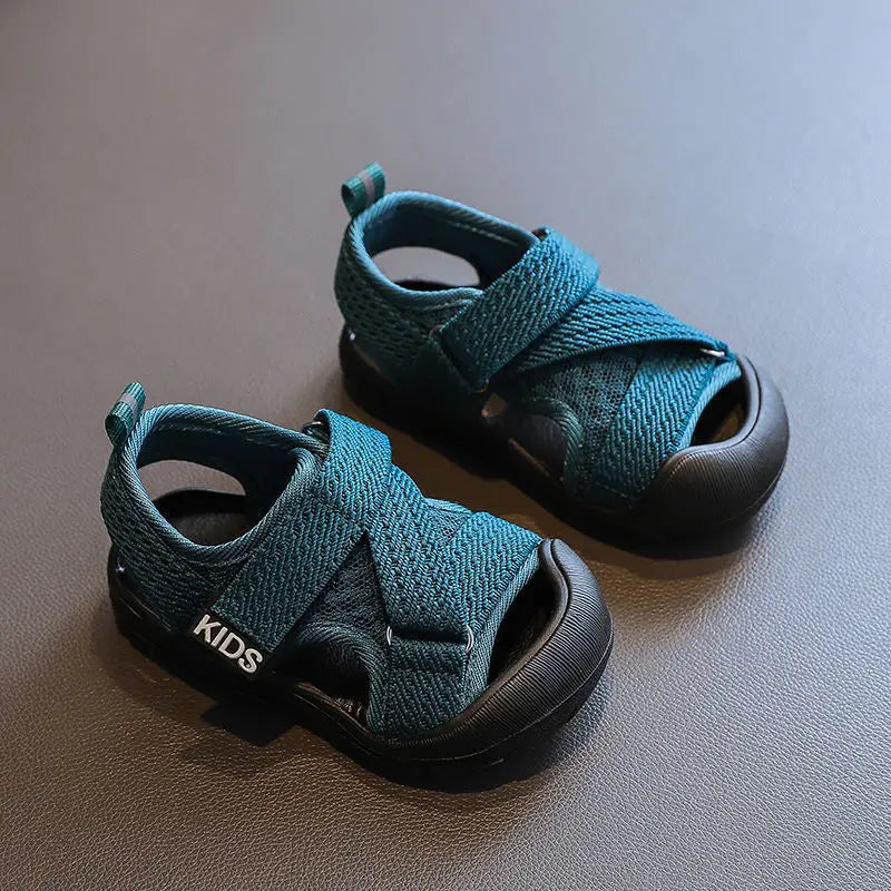 Sandalias para niño 2025, novedad de verano, zapatos para caminar para bebé, sandalias de suela blanda para niña, zapatos de malla, sandalias para niños, zapatos versátiles para niños