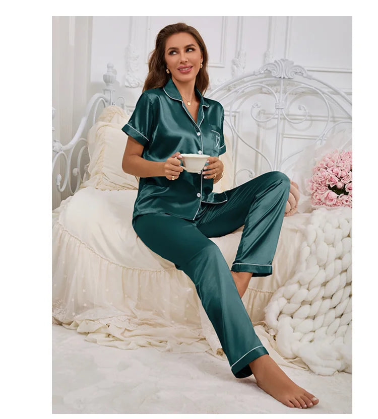 Conjunto de pijama para mujer, ropa para el hogar, camisa de manga corta de satén con pantalones, ropa de dormir, conjunto de 2 piezas, pijama bordado en forma de corazón