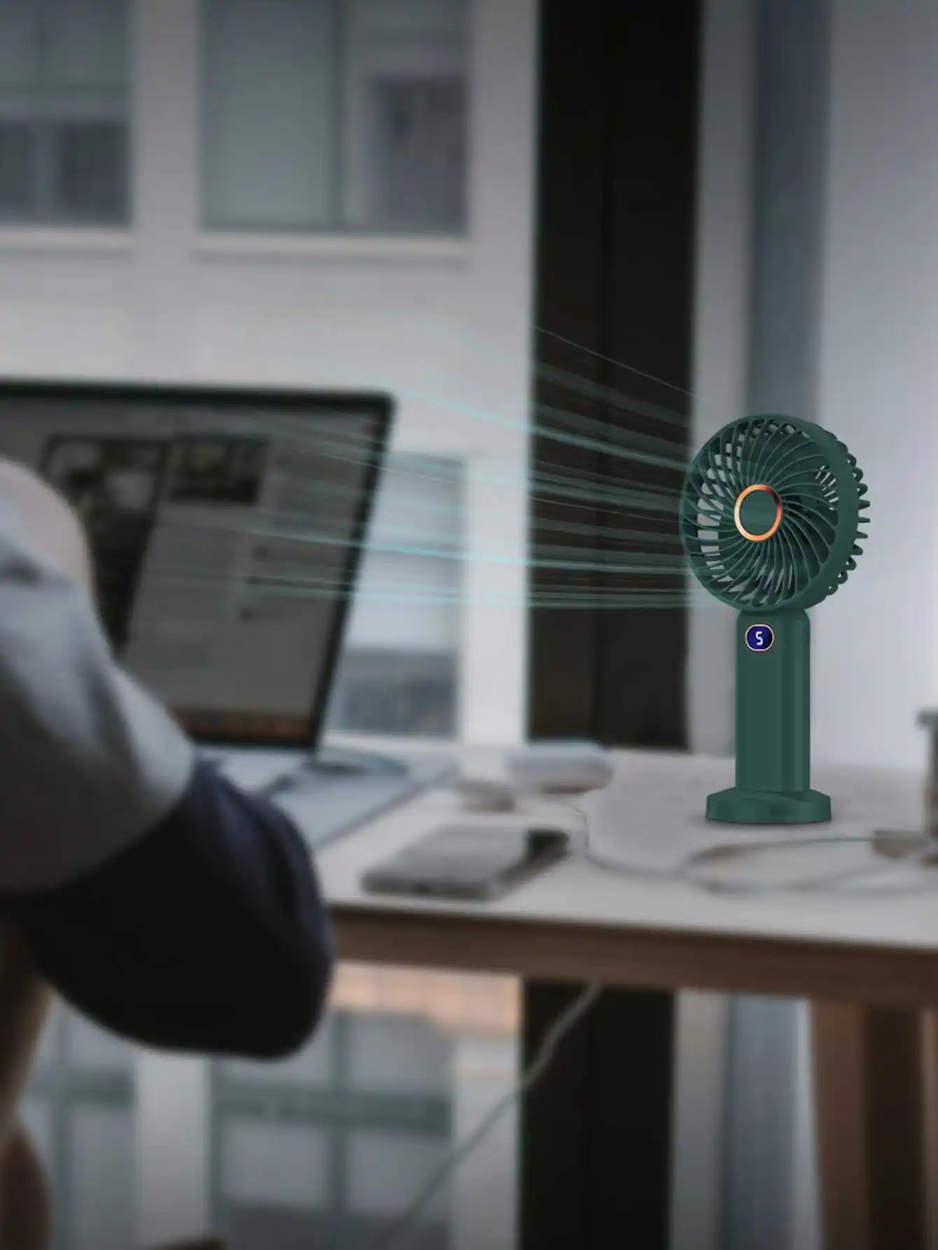 Ventilador portátil de mano, miniventilador recargable por USB, pantalla Digital, ajuste de 5 velocidades, adecuado para viajes, exteriores, oficina y hogar