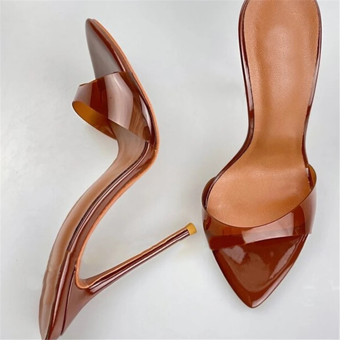 Novedad de verano, zapatillas sexis de moda de PVC transparente de charol puntiagudo, vestido de banquete de tacón alto fino, sandalia de mujer de gran tamaño