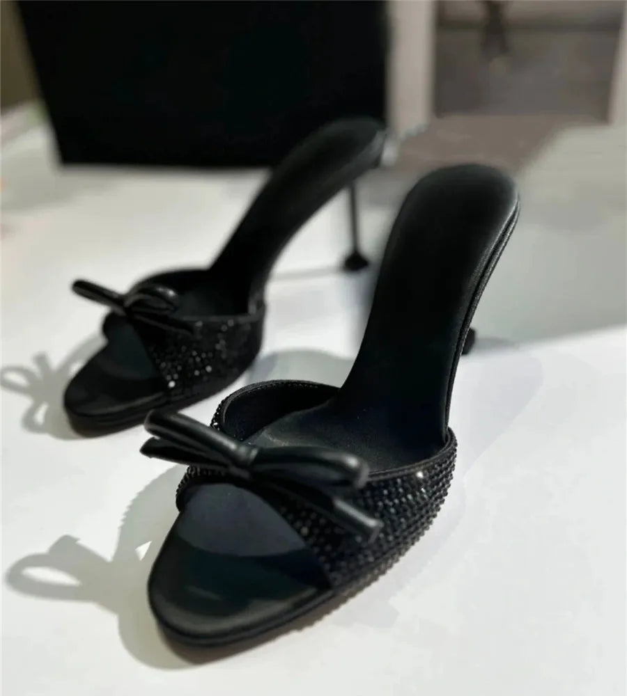 Zapatillas de cristal de diseñador para mujer, zapatos de vestir de tacón alto, zapatos de tacón para mujer, sandalias de lujo con lazo para mujer, chanclas de pasarela 2025