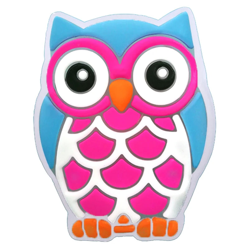 Decoración de colgante de zapato LED de corazón rosa para niñas, Pin de unicornio de búho y mariposa para sandalias, accesorios de hebilla de zueco de fútbol