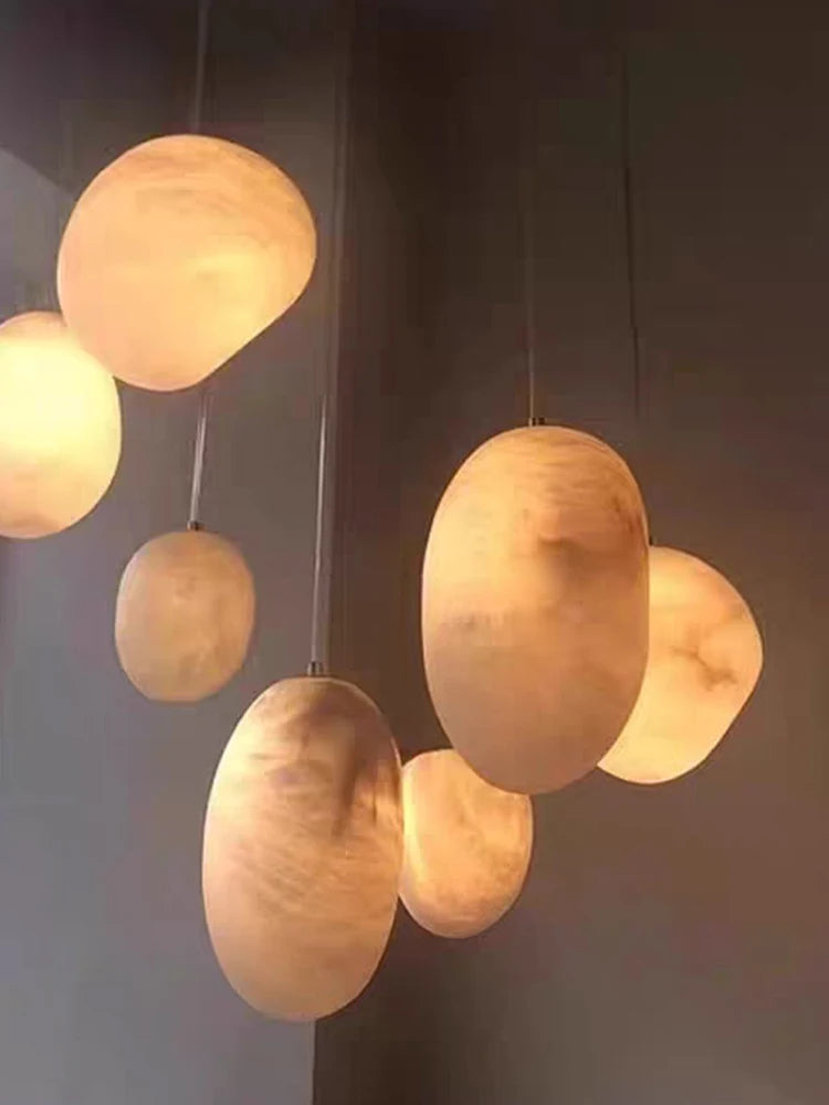 Iluminación colgante de piedra de mármol de alabastro de diseño moderno de alta gama, lámpara de decoración de escalera de isla de cocina española, lámpara de techo LED