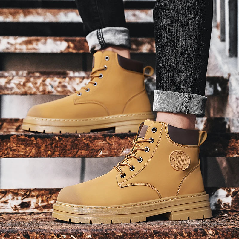 Botas de hombre otoño nuevas botas altas de trabajo estilo británico versión coreana suela gruesa con cordones botas cálidas antideslizantes para hombre
