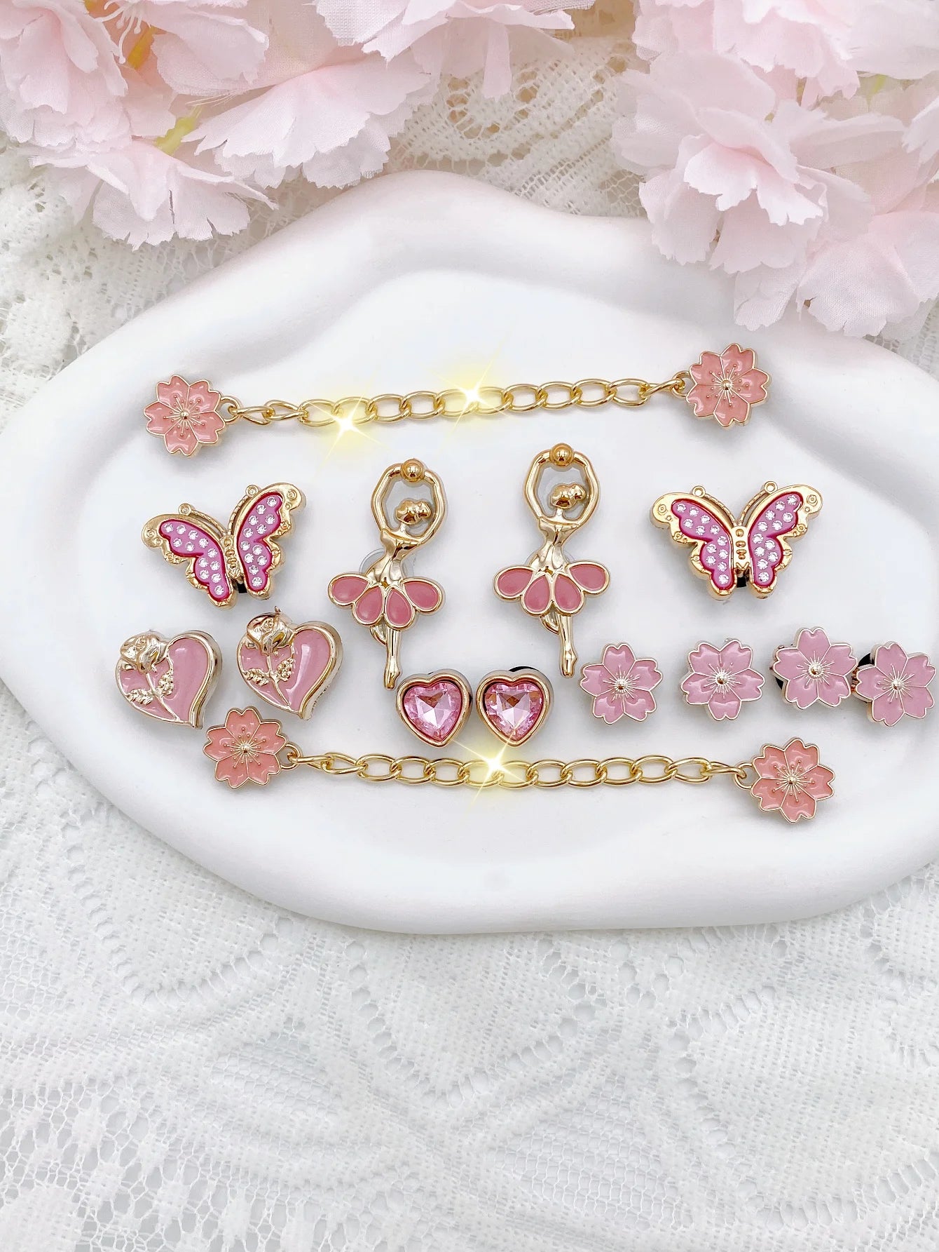 14 adornos de moda para zapatos de ABS: flores rosas, mariposas, corazones y cadenas de flores. Decoraciones removibles DIY para sandalias, A