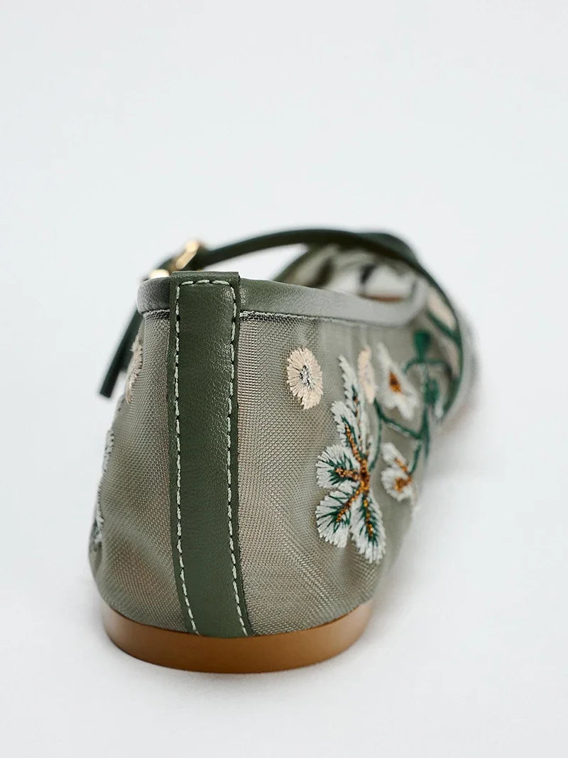 2026 zapatos Mary Jane bordados de primavera para mujer, zapatos de suela blanda transpirables para exteriores, zapatos planos de Ballet cómodos sin cordones para mujer