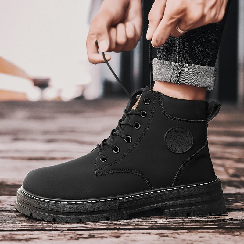 Botas de hombre otoño nuevas botas altas de trabajo estilo británico versión coreana suela gruesa con cordones botas cálidas antideslizantes para hombre