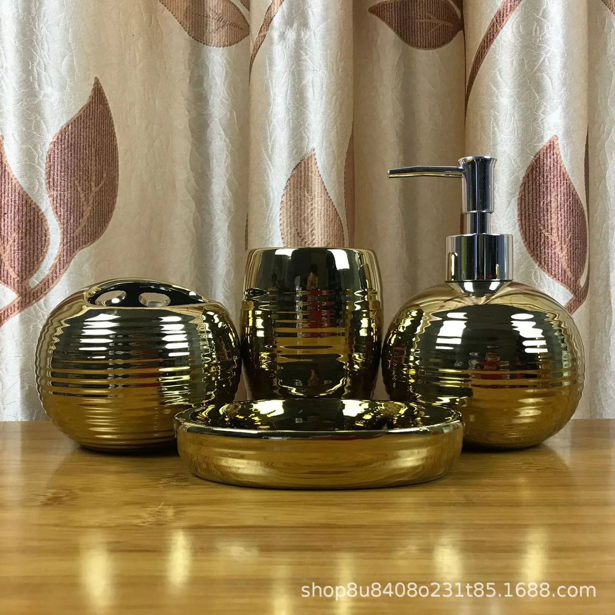 Juego de Accesorios de Baño de Cerámica Modernos y Minimalistas de 4 Piezas - ¡Elegante y Duradero!