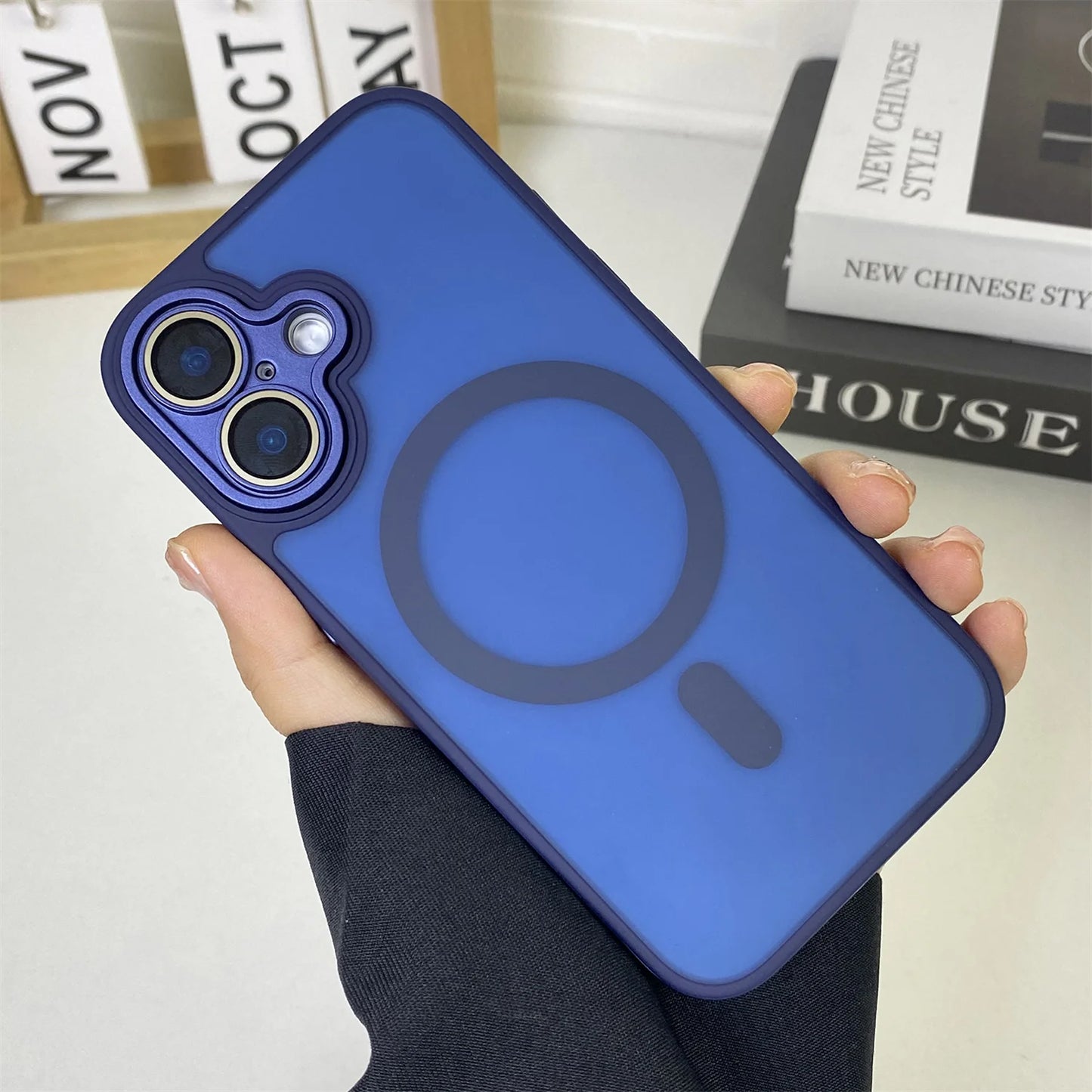 Funda de teléfono magnética translúcida para iPhone 15 14 Pro Max 16 Plus, funda mate para Magsafe para iPhone 16 13 12 11 Pro Max