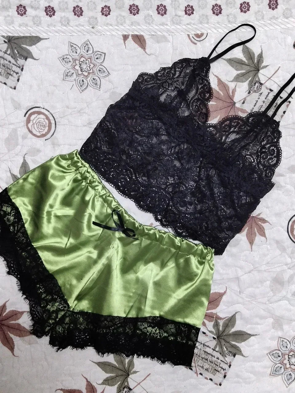 Conjunto de pijamas de 2 piezas para mujer, ropa de dormir, lencería sexy, tops cortos de seda de encaje y pantalones cortos, conjuntos de pijamas informales
