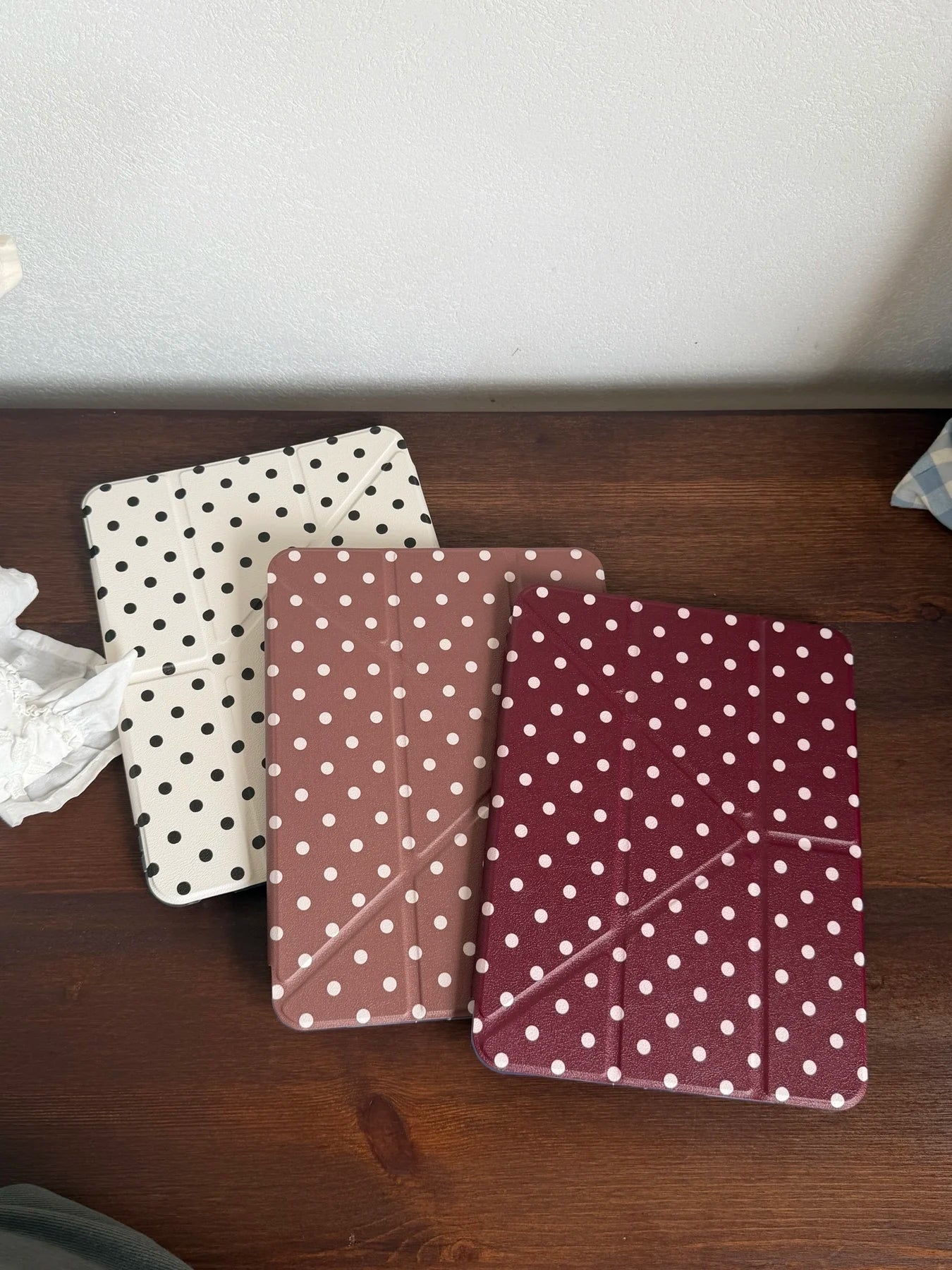 Funda para iPad plegable en Y con lunares y cierre a presión (6 colores) para iPad10/11th Air 11 4/5 10,9 Pro 11 12,9 iPad 10,2 7/8/9th Gen