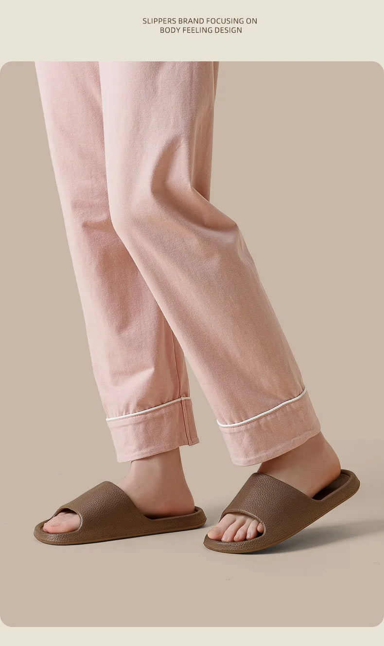 Zapatillas planas ligeras de EVA para mujer, zapatos de baño para el hogar, masaje cómodo, toboganes de interior, zapatos de ducha, moda de verano