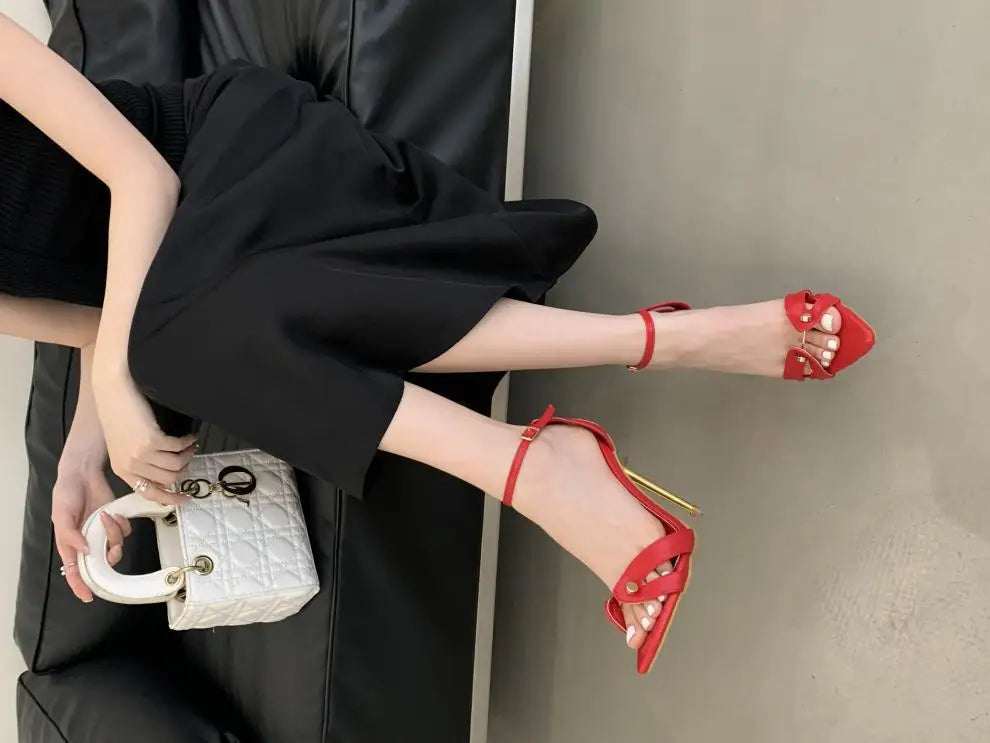 Sandalias de tacón alto para mujer, con estampado de leopardo, talla grande, con remaches metálicos huecos y puntiagudos, electrochapadas, para fiesta y discoteca, 2026