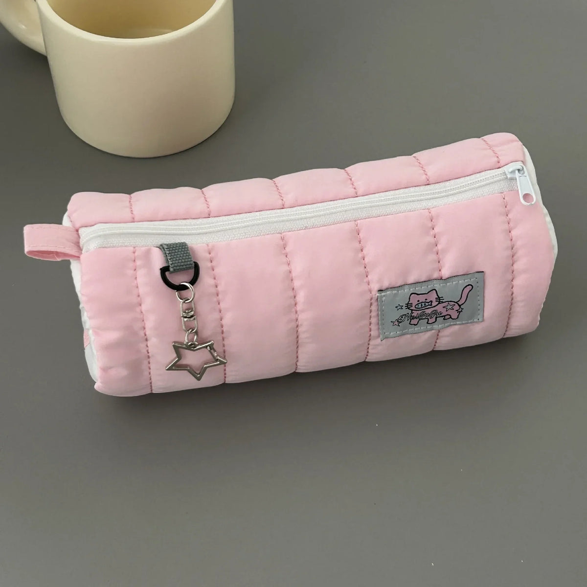 Papelería para estudiantes, suministros escolares, estuche para lápices con rollo de toalla rosa, bolsa de almacenamiento de bolígrafos suaves Kawaii, bolsa de cosméticos de dibujos animados de gran capacidad
