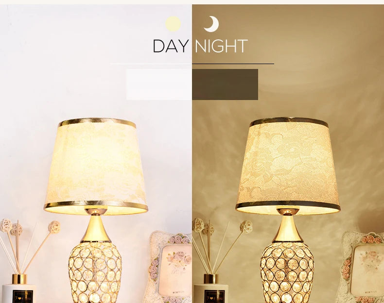 Lámpara de mesa de cristal de estilo europeo Ins, lámpara de noche decorativa creativa de moda romántica cálida y moderna para dormitorio