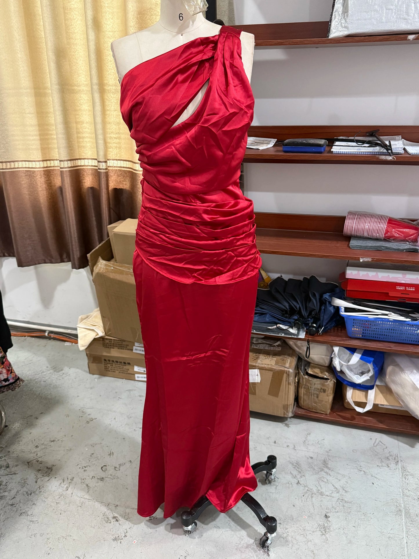 Vestido Maxi Plisado Sólido Sexy con Cuello Halter para Mujer, sin Mangas, sin Espalda, con Cintura Ajustada y Abertura, Vestidos de Fiesta de Verano 2026