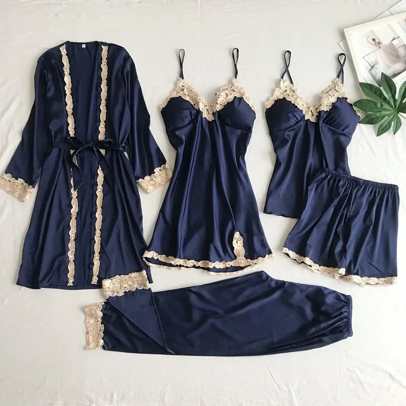 2025 Conjunto de pijamas de nuevo estilo con almohadillas para sujetador, pijamas de cinco piezas florales dorados con tiras sexis de seda, ropa de casa fina