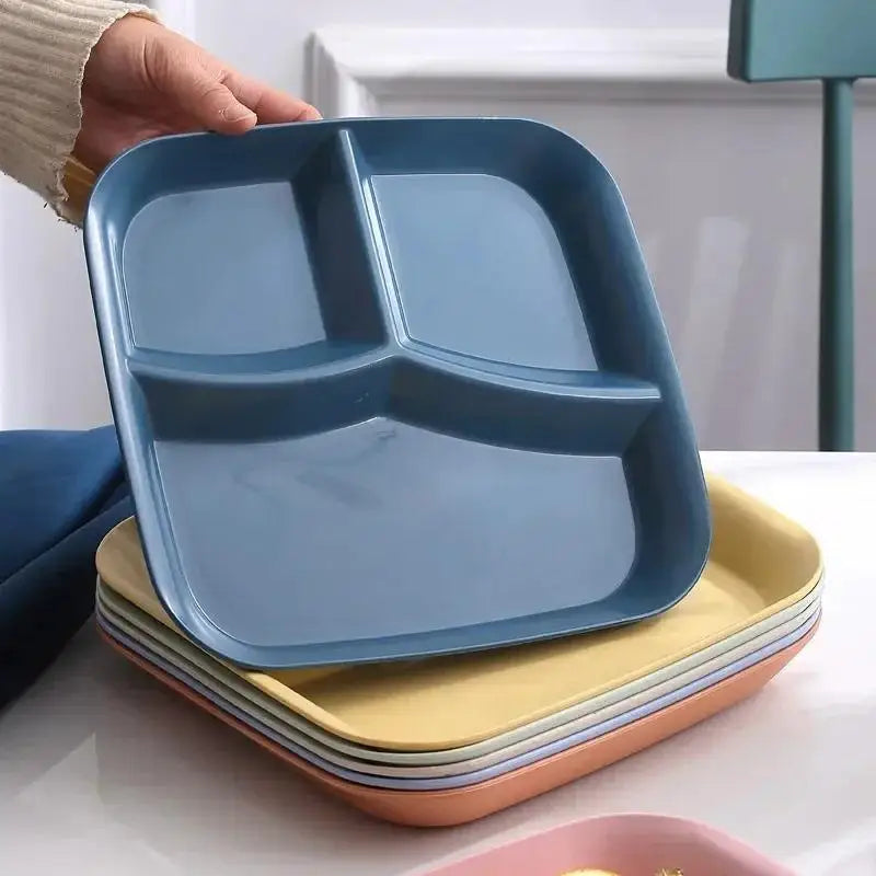 Plato de comedor cuadrado de tres rejillas de plástico, plato de desayuno para el hogar, plato de fideos y nueces, partición cuantitativa, plato de comida ligero