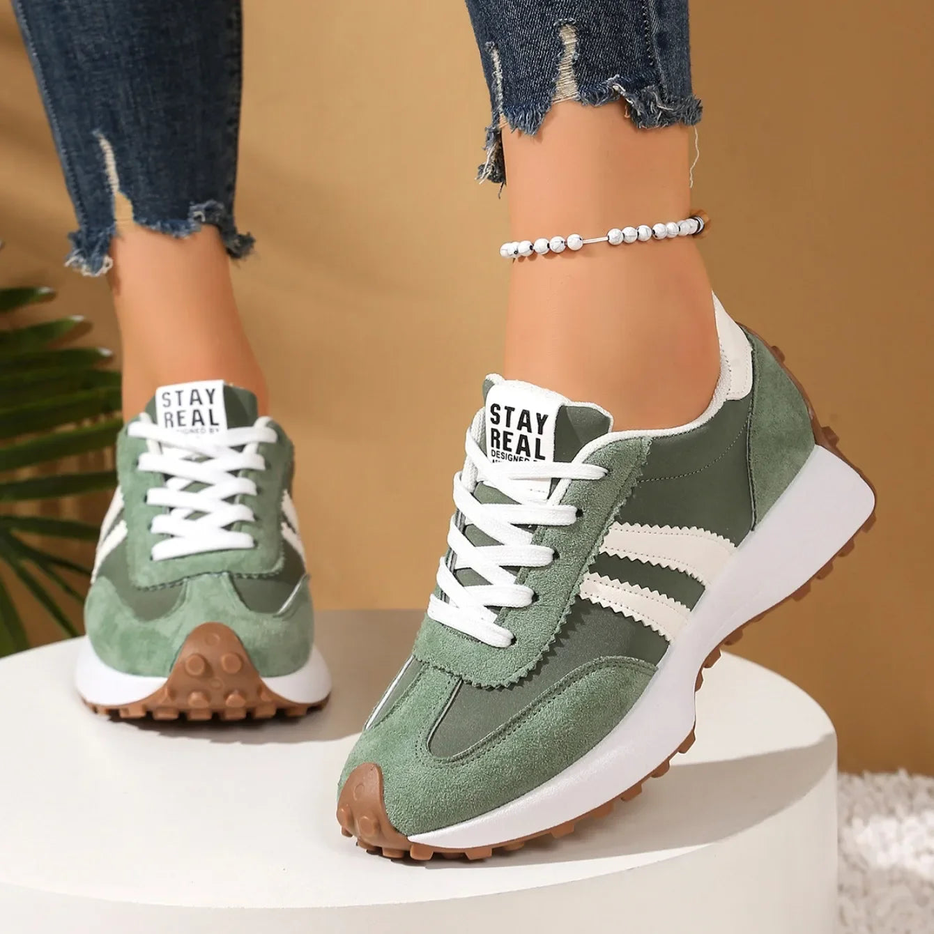 Zapatillas de deporte de fondo grueso para mujer, zapatillas de deporte informales de cuero con retales, zapatos cómodos informales para exteriores, primavera 2025