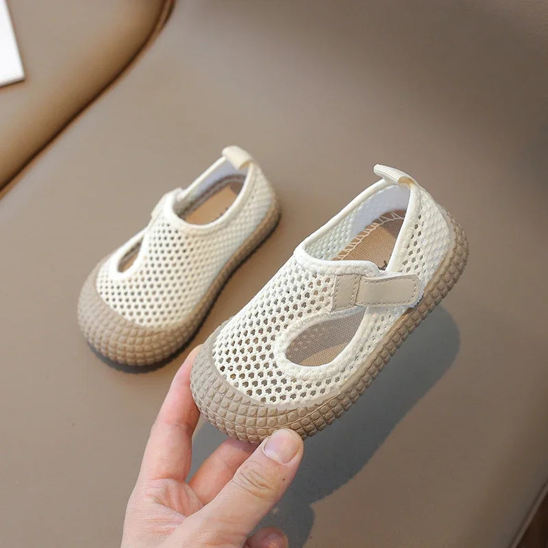 Sandalias para niños, malla de aire, transpirables, a la moda, suela suave, zapatos informales para niños, zapatos de verano para playa para bebés, deslizadores con gancho para niños y niñas 21-30