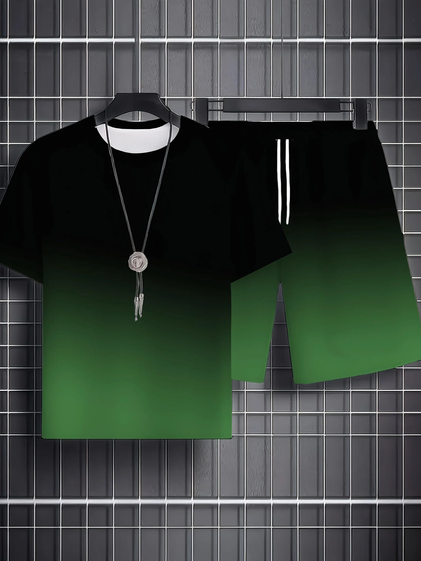 Nueva ropa deportiva de verano para hombre, conjunto de camiseta de manga corta a rayas, ropa de viaje al aire libre de dos piezas, pantalones cortos de ajuste relajado, ropa de entrenamiento