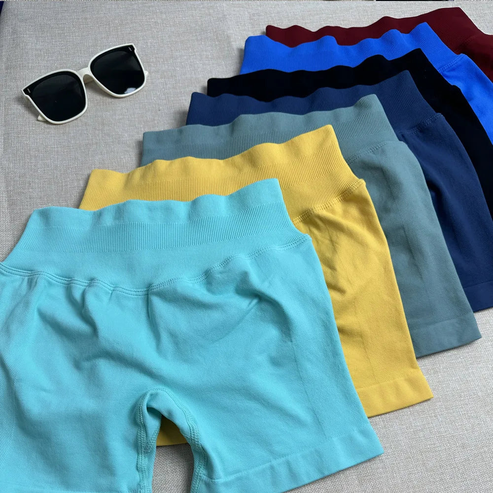 Pantalones cortos deportivos para mujer, pantalones cortos de gimnasio con banda baja acanalada de 4,5 ", mallas sin costuras para entrenamiento y Yoga