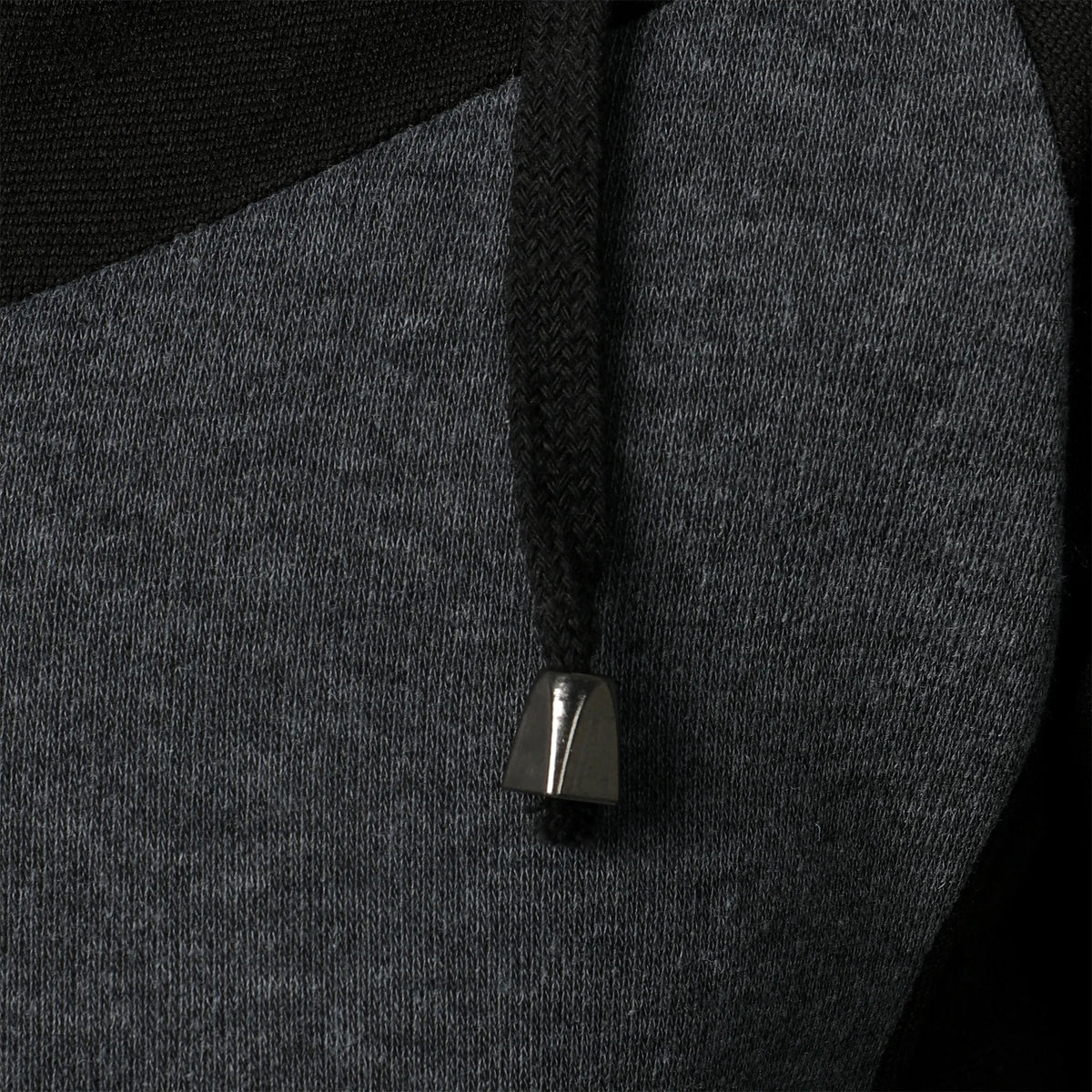 Deportes de otoño e invierno empalmados top casual de manga larga con capucha estilo deportivo para hombres