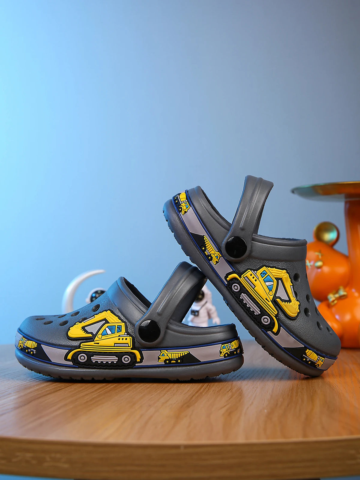 Sandalias antideslizantes para niños, zapatos de cueva de jardín, playa, ocio de dibujos animados, cómodos y ligeros, Verano