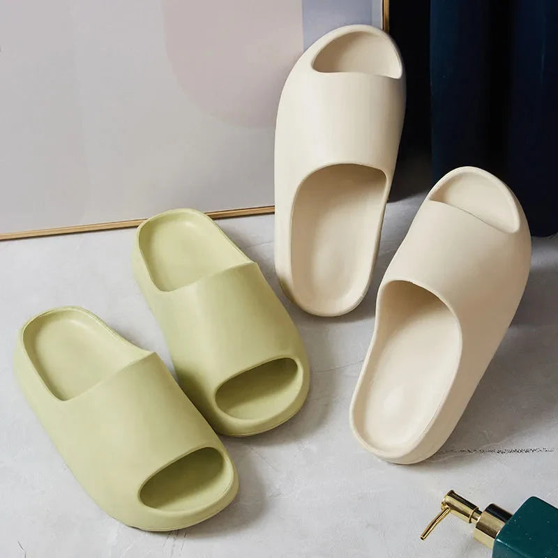 Zapatillas de hombre, sandalias para el hogar, parejas, suelas gruesas para el hogar, sandalias suaves antideslizantes y resistentes al desgaste, tobogán yzy de coco para interiores