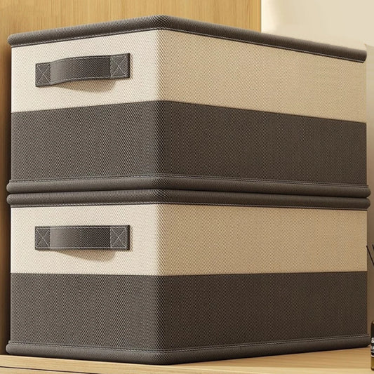 Caja organizadora de ropa y ropa de cama con compartimentos — Almacenamiento bajo la cama