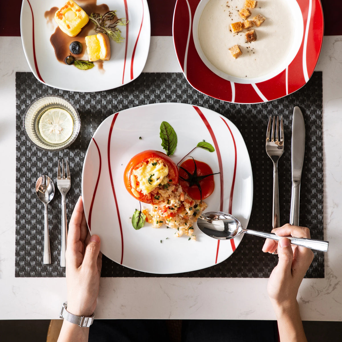 MALACASA-Juego de cena de porcelana serie Felisa, juego de tazas, platillos, postre, sopa, plato de cena, rayas rojas, marfil, blanco, 30 piezas